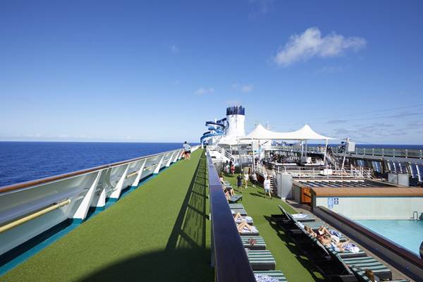 PO_PD_TopDeckPool